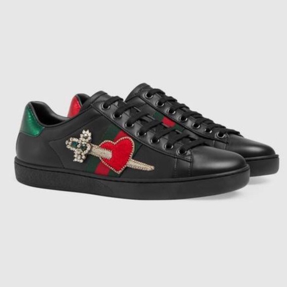AUTHENTIC LIKE NEW GUCCI ACE SNEAKER